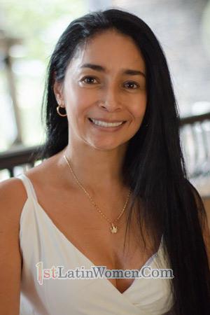 208494 - Alba Age: 52 - Colombia